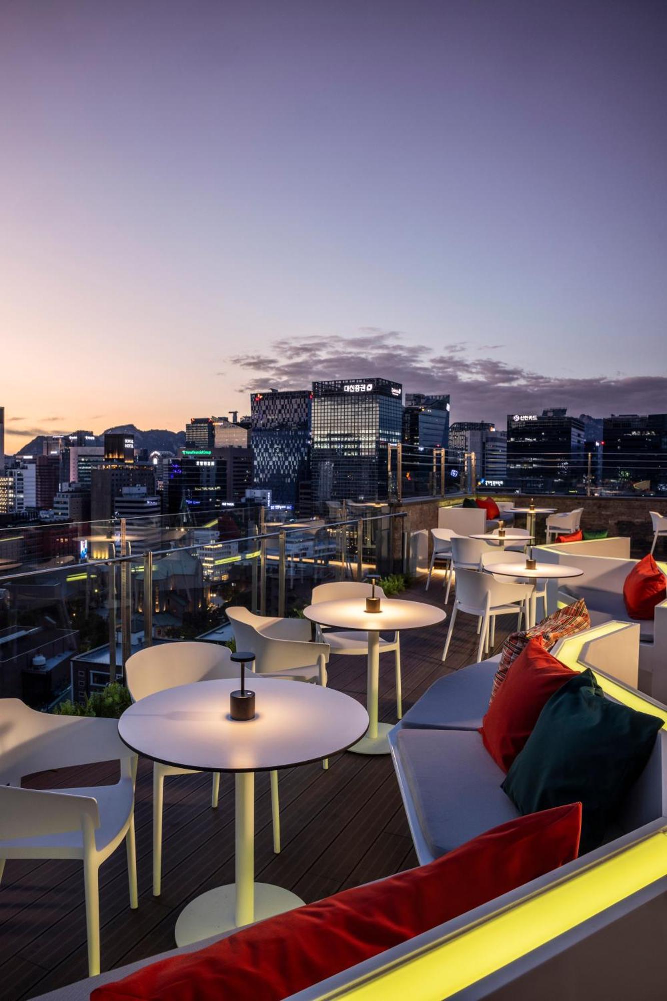 Ibis Styles Ambassador Seoul Myeong-Dong Hotel Екстериор снимка