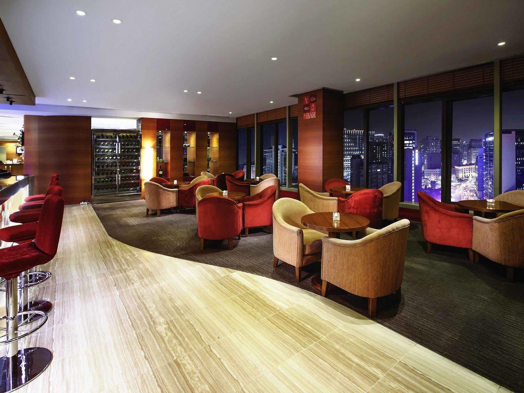 Ibis Styles Ambassador Seoul Myeong-Dong Hotel Екстериор снимка