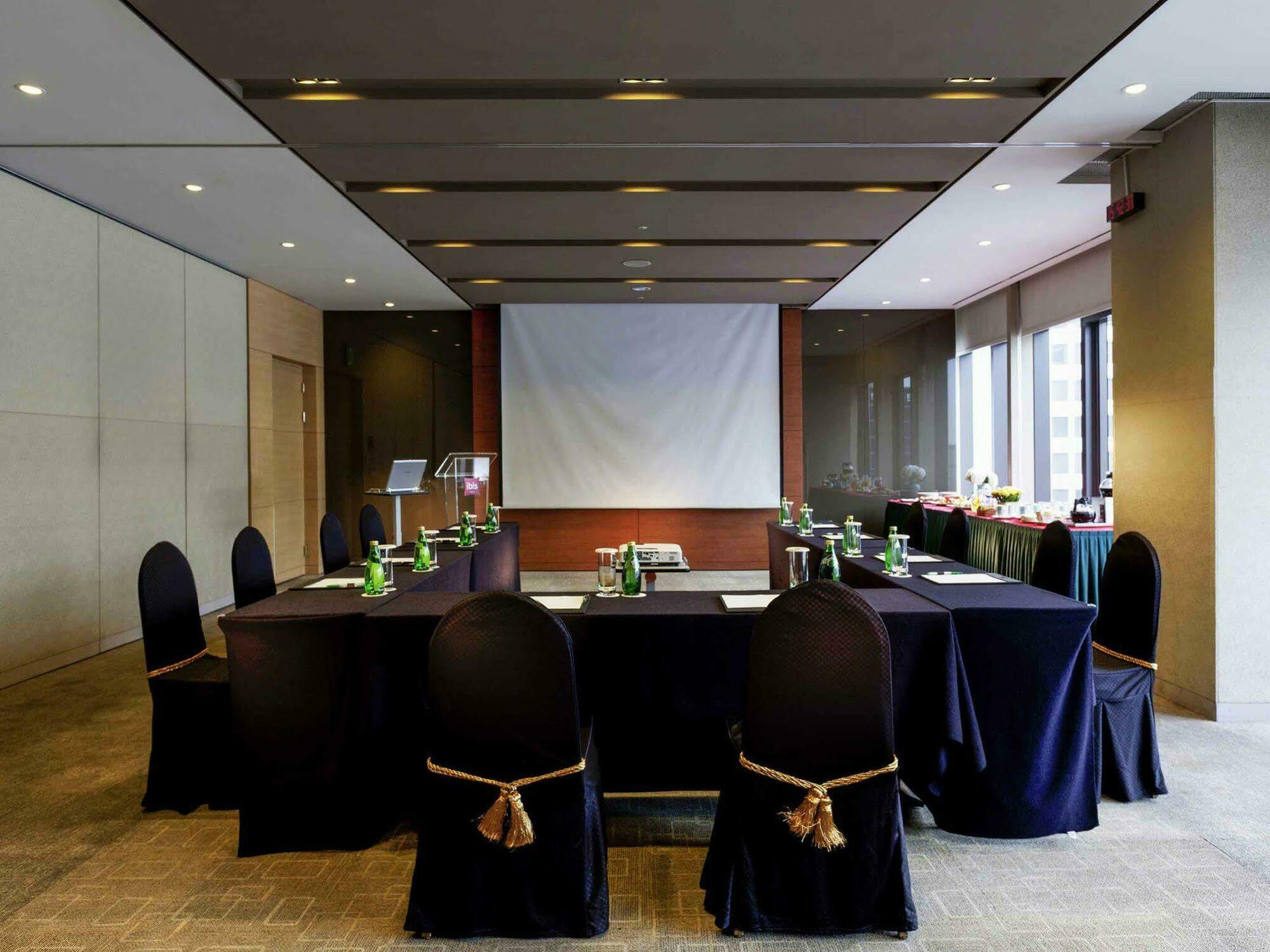 Ibis Styles Ambassador Seoul Myeong-Dong Hotel Екстериор снимка